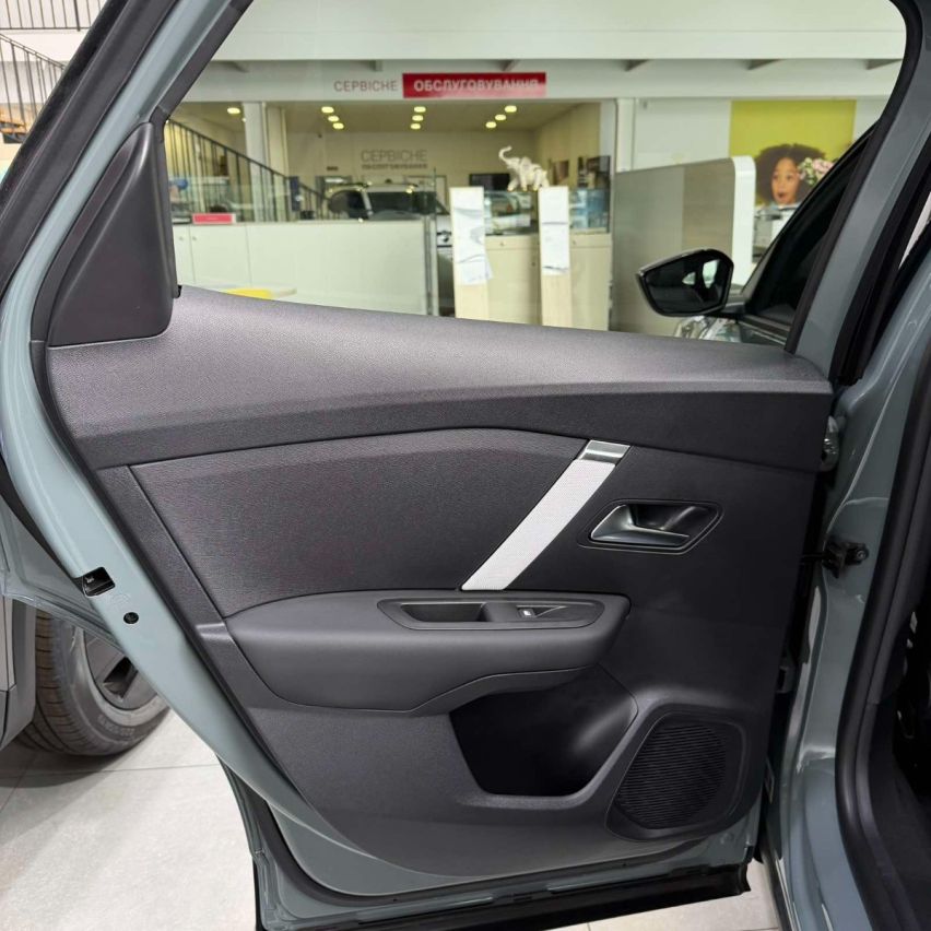 CITROЁN NEW C4 1.2 Hybrid 136 e-DCS6 MAX